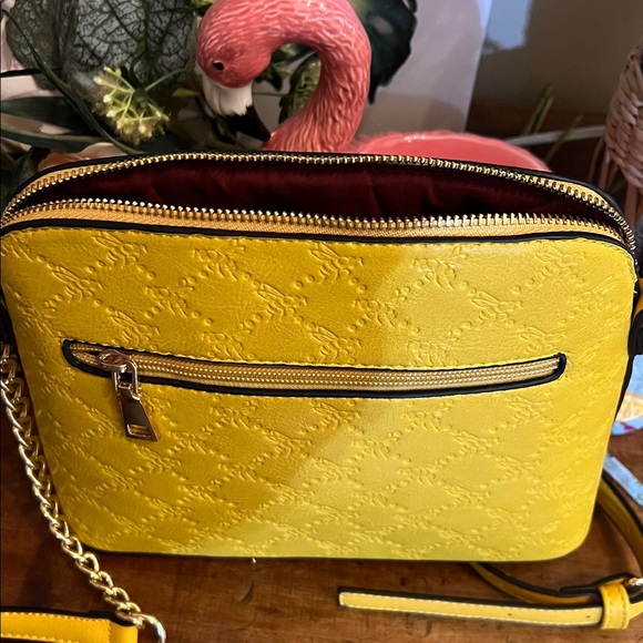 American Bee Yellow Crossbody Dome Bag - Picture 8 of 10